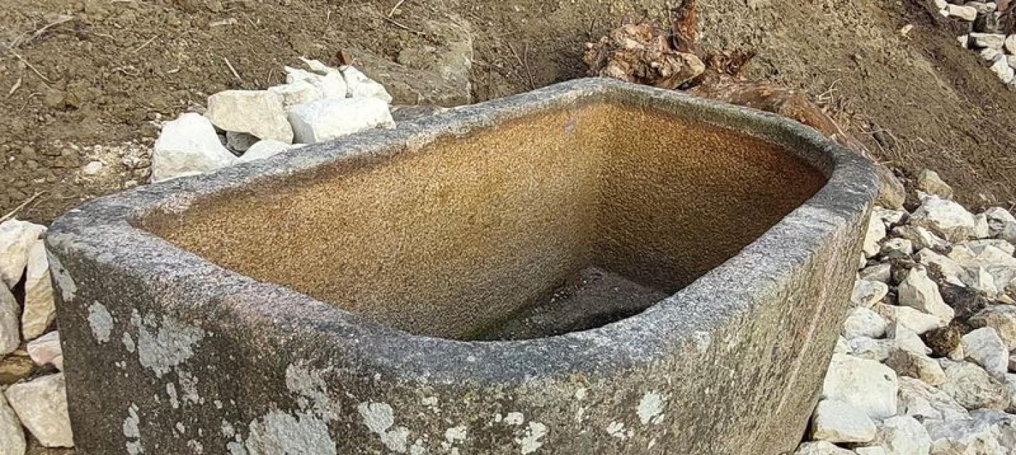 Trog für Geburtshelferkröte